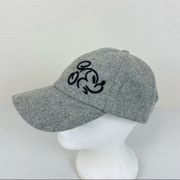 Disney Mickey Mouse Embroidered Wool Baseball Hat Unisex - Picture 1 of 10
